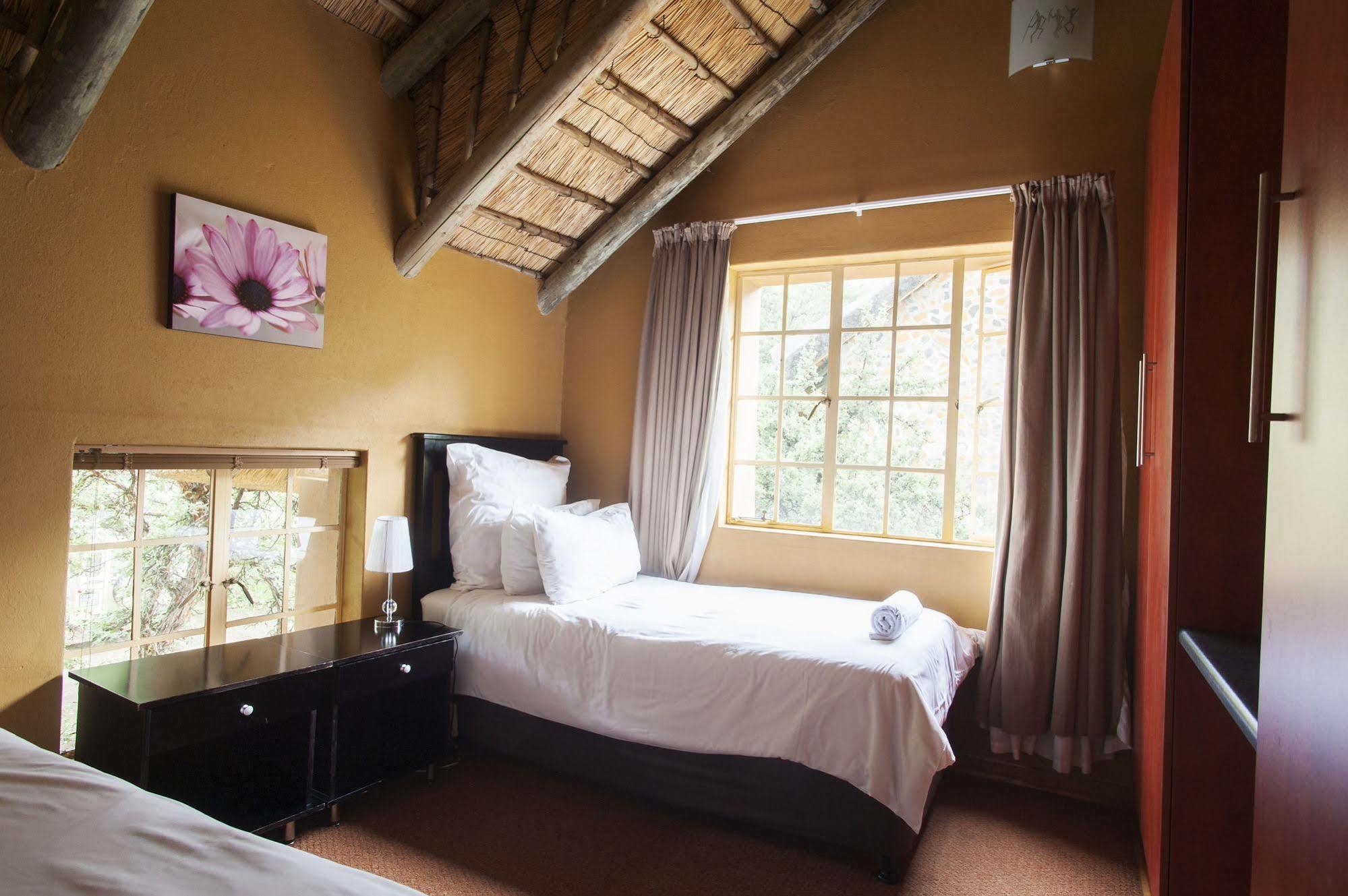 Maliba Mountain Lodge Butha-Buthe Esterno foto